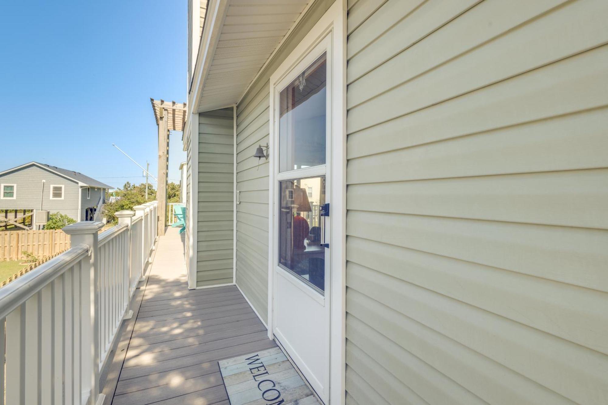 Coastal Home With Deck And Outdoor Shower Kill Devil Hills Exterior photo