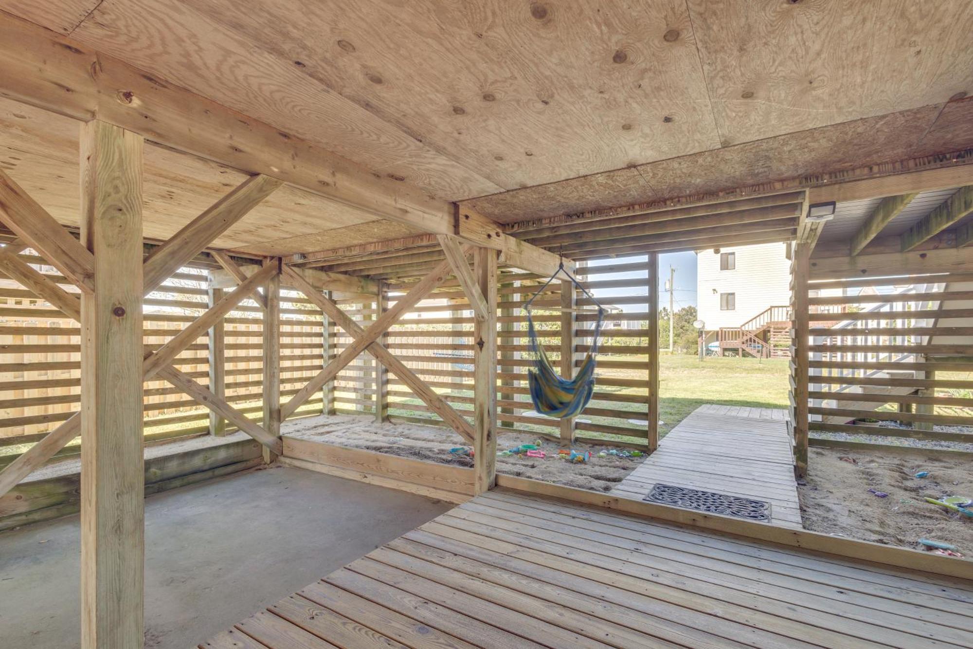 Coastal Home With Deck And Outdoor Shower Kill Devil Hills Exterior photo